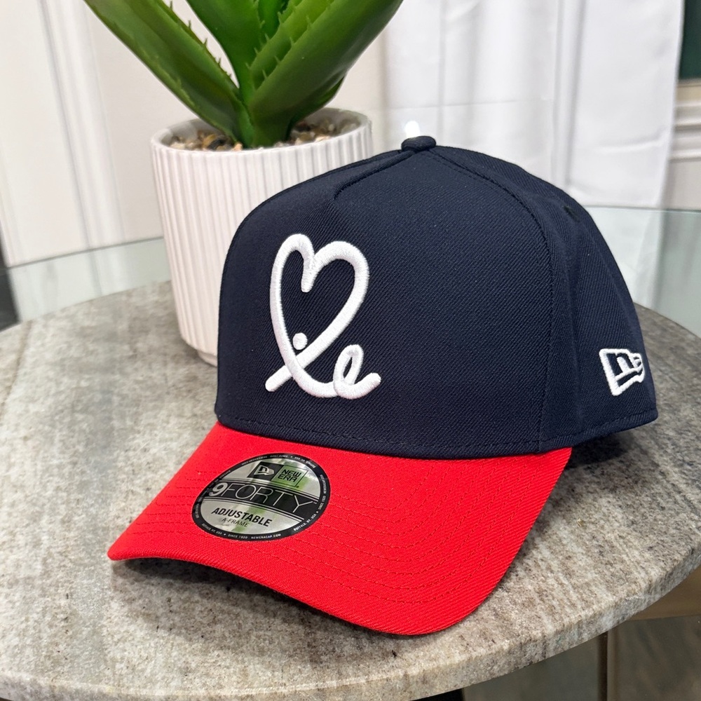 ✈️ Used like new 1Loveie hat